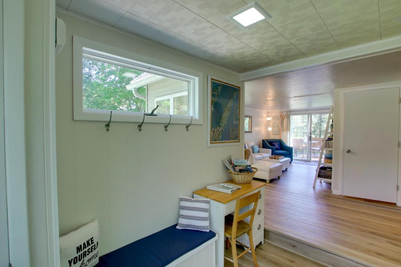 Updated Home With Deck 2 Mi To Sister Bay Beach! 外观 照片
